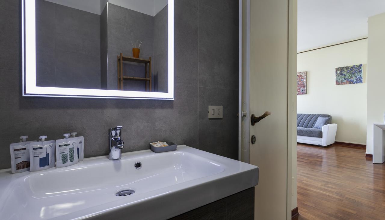 Italianway-Santo Stefano 5 Apartment Milan Exterior photo